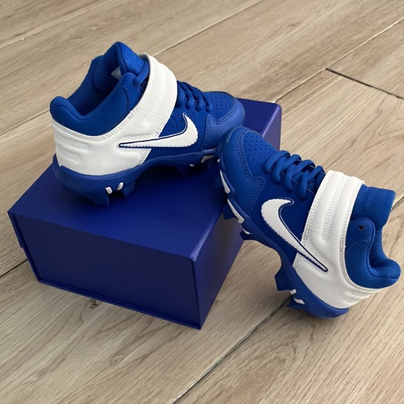 Nike Huarache Baseball Cleats - Picture 5 of 8